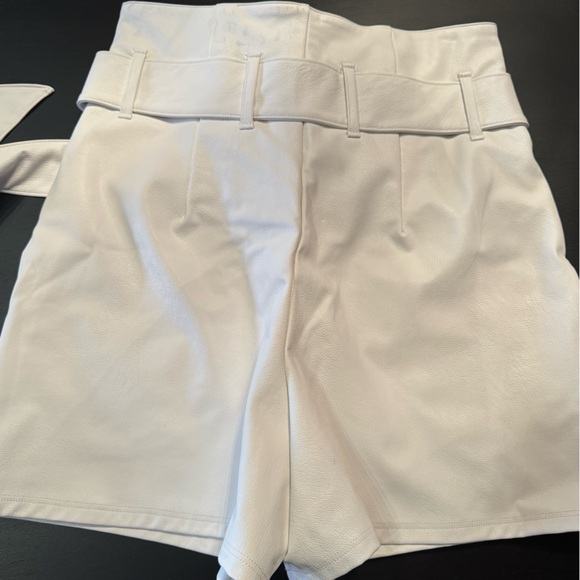 Commando Paper bag Faux Leather Shorts - Picture 4 of 4